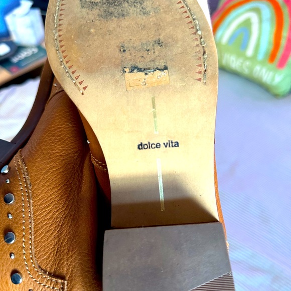 ⭐️DOLCE VITA Silver Studded Ankle Boots, Versatile, Sz. 9.5, Caramel Color 🌹 - Picture 13 of 16